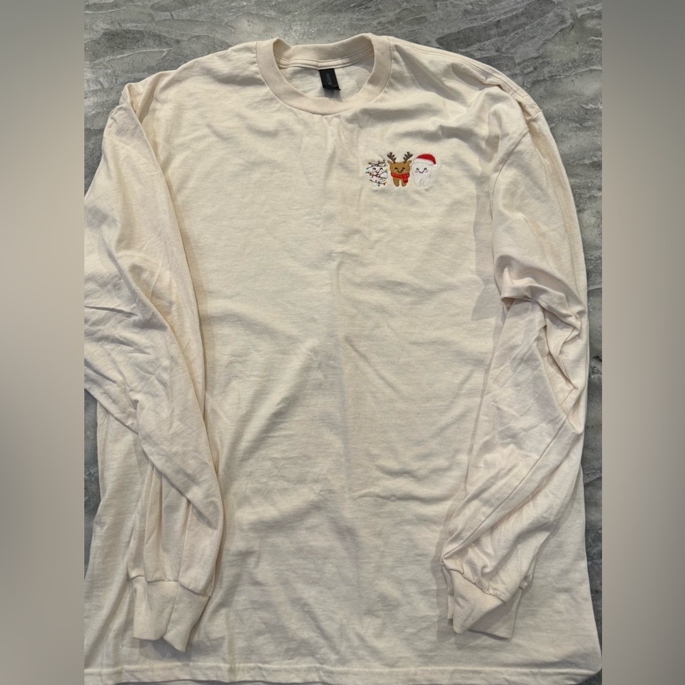 SUPER CUTE!! Dental Tooth Theme Holiday Gildan 2XL Ivory Long Sleeve Shirt